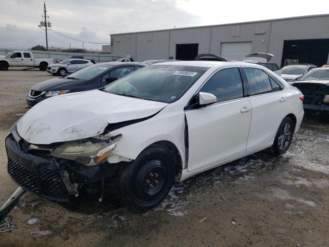 4T1BF1FKXFU059687 - 2015 TOYOTA CAMRY LE WHITE photo 1