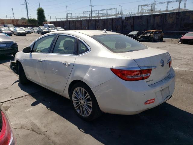 1G4PS5SK7C4171194 - 2012 BUICK VERANO WHITE photo 2