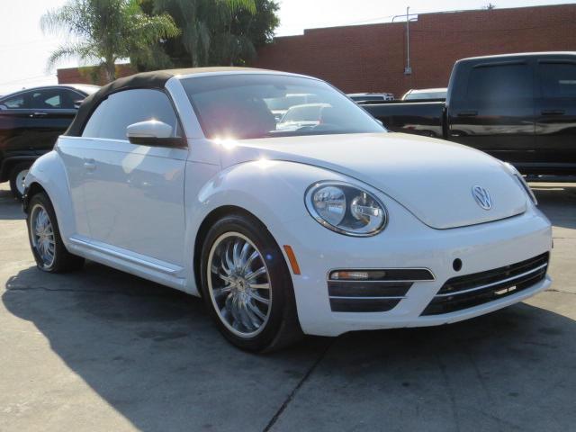 3VW517AT5HM802926 - 2017 VOLKSWAGEN BEETLE S/SE WHITE photo 1