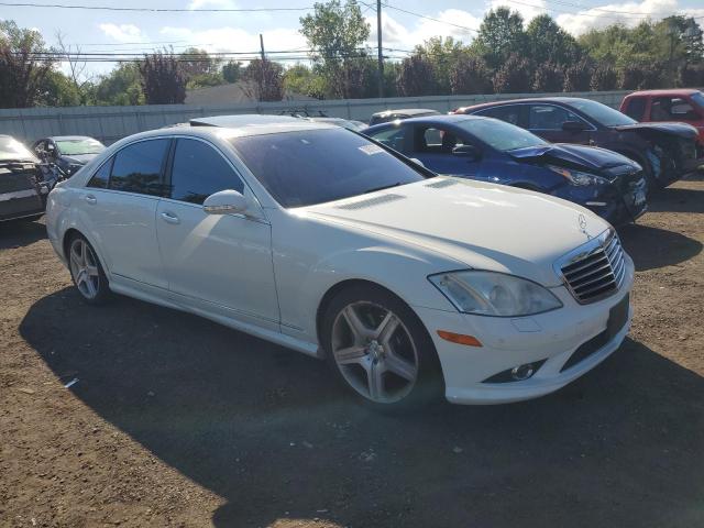 WDDNG86X39A261981 - 2009 MERCEDES-BENZ S 550 4MATIC WHITE photo 4