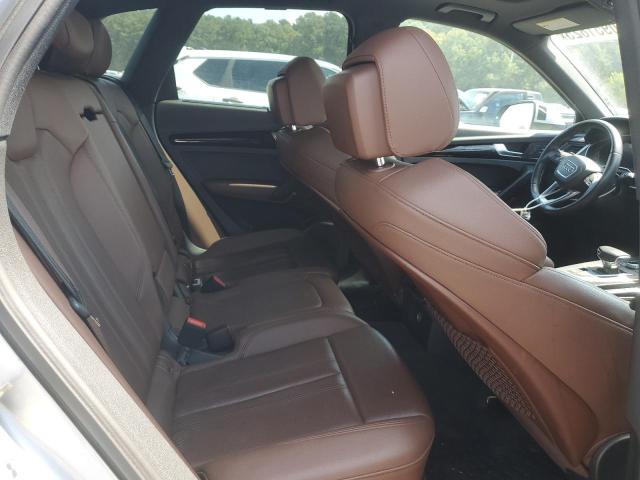 WA1BNAFY5J2103394 - 2018 AUDI Q5 PREMIUM PLUS SILVER photo 11