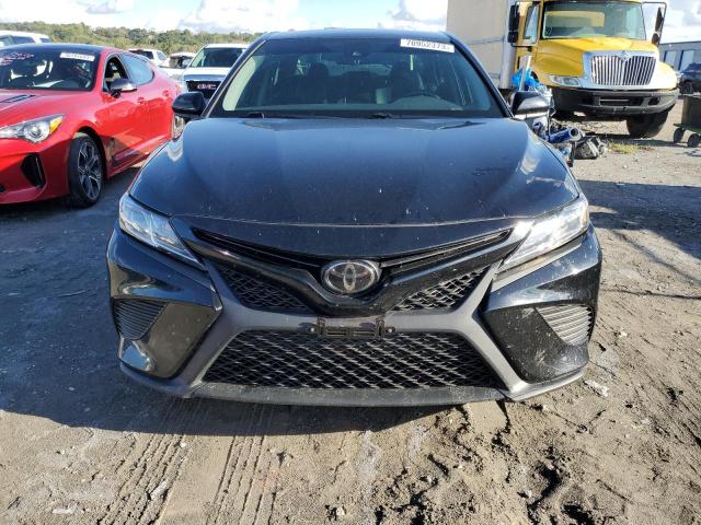 4T1B11HKXKU204197 - 2019 TOYOTA CAMRY L BLACK photo 5