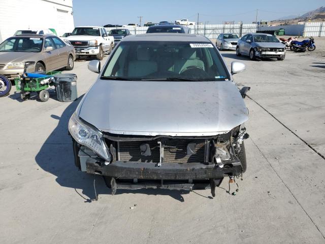 4T1BK3DB1BU419739 - 2011 TOYOTA AVALON BASE فضي صورة 5