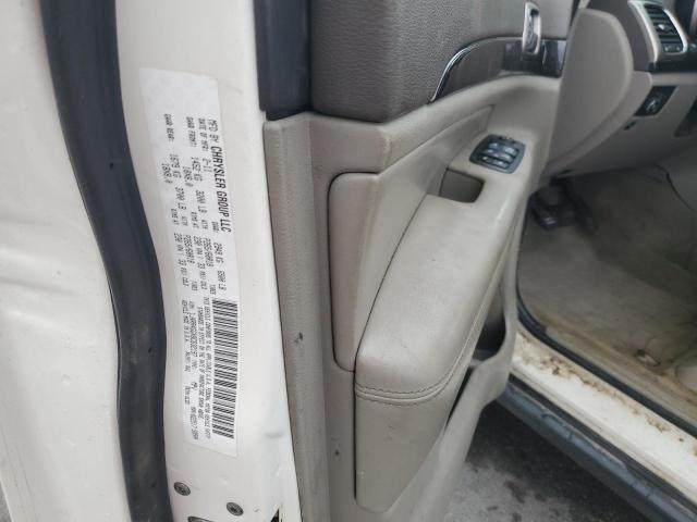 1J4RR4GGXBC632197 - 2011 JEEP GRAND CHER LAREDO Սպիտակ լուսանկար 13