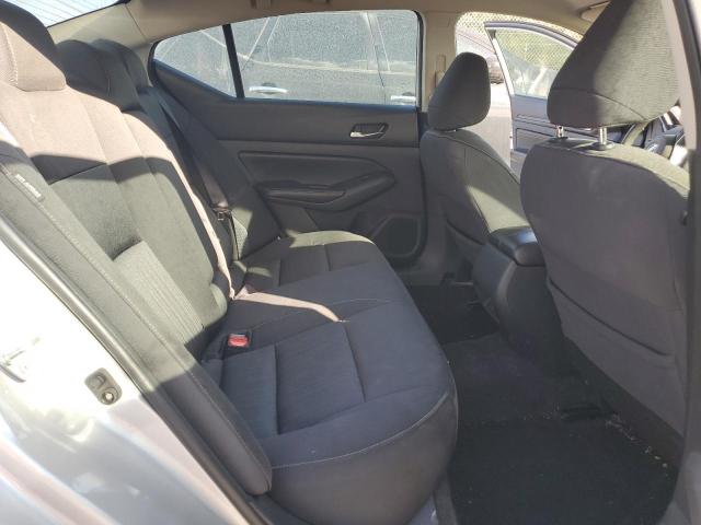 1N4BL4BV2KC133558 - 2019 NISSAN ALTIMA S SILVER photo 10