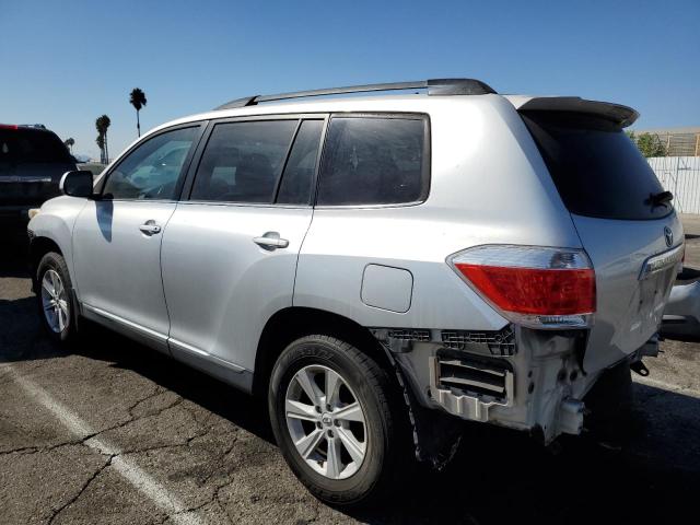 5TDZA3EH9CS018180 - 2012 TOYOTA HIGHLANDER BASE فضي صورة 2