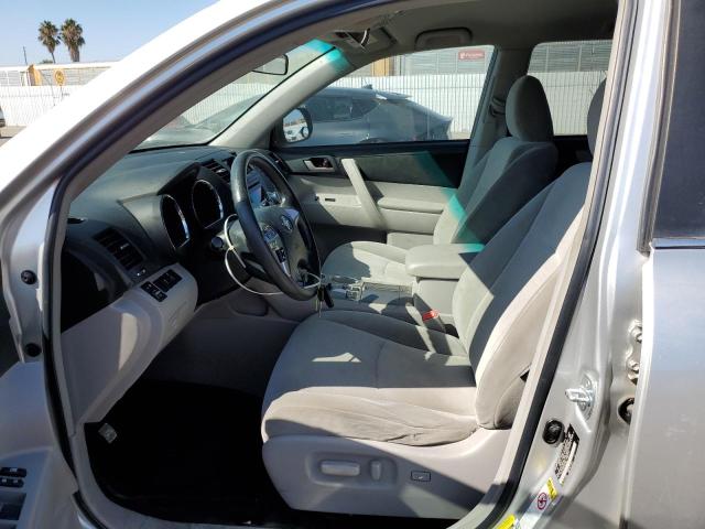 5TDZA3EH9CS018180 - 2012 TOYOTA HIGHLANDER BASE فضي صورة 7