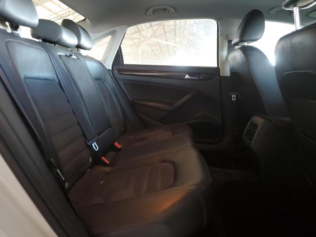 1VWCT7A35EC047517 - 2014 VOLKSWAGEN PASSAT SEL WHITE photo 10