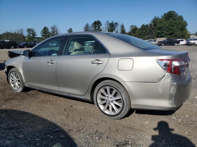 4T1BK1FK8DU023554 - 2013 TOYOTA CAMRY SE SILVER photo 2