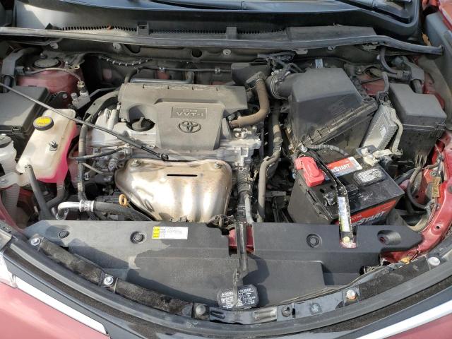 2T3ZFREV2JW425912 - 2018 TOYOTA RAV4 LE أحمر صورة 11