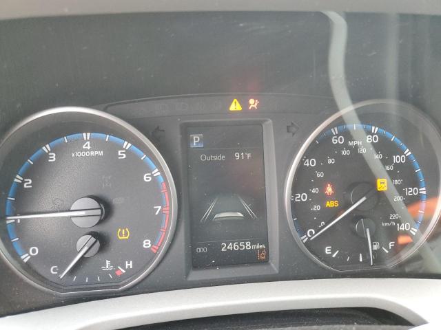 2T3ZFREV2JW425912 - 2018 TOYOTA RAV4 LE أحمر صورة 9