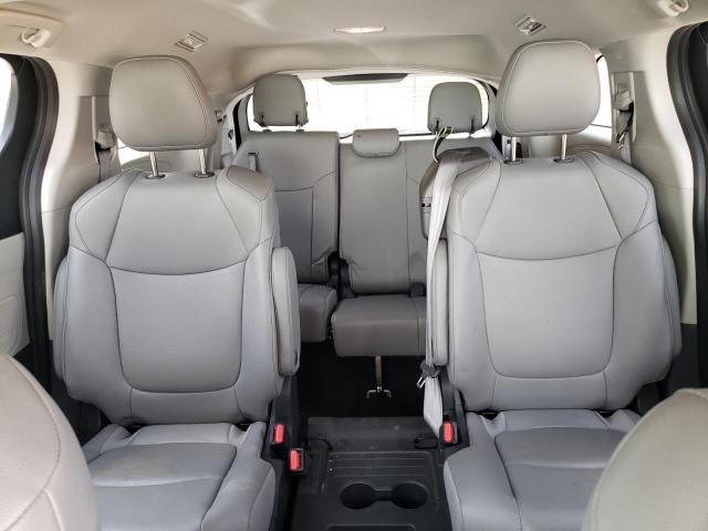 5TDJRKEC1PS163787 - 2023 TOYOTA SIENNA XLE SILVER photo 10