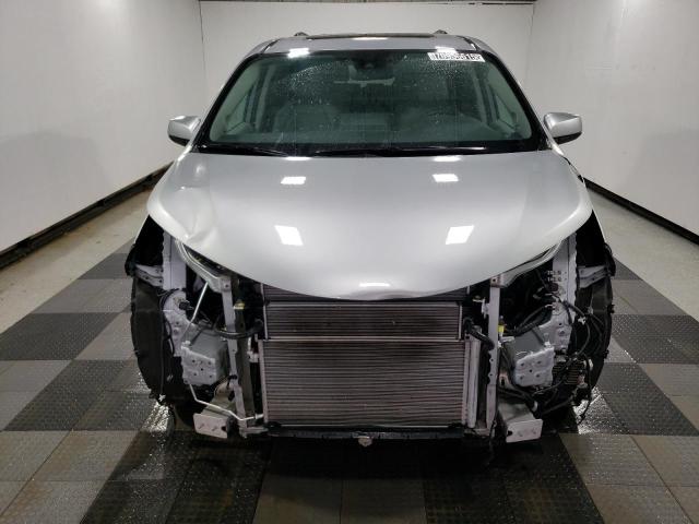 5TDJRKEC1PS163787 - 2023 TOYOTA SIENNA XLE SILVER photo 5