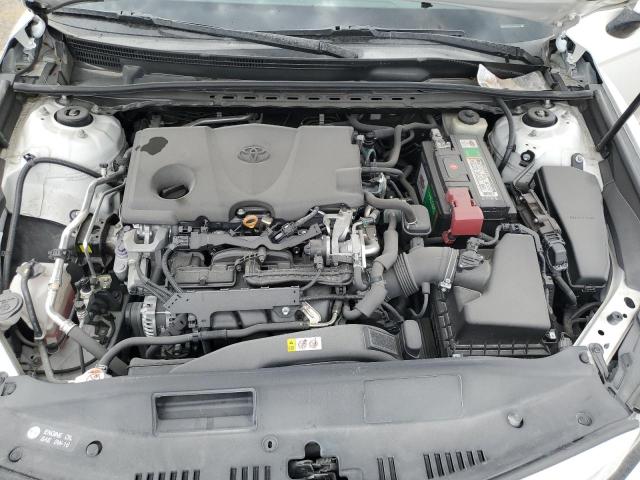 4T1B11HK4JU033994 - 2018 TOYOTA CAMRY L WHITE photo 11