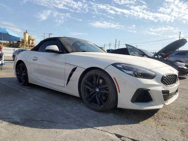 WBAHF3C52KWW42632 - 2019 BMW Z4 SDRIVE30I WHITE photo 4