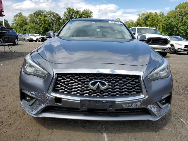 JN1EV7AR8JM442907 - 2018 INFINITI Q50 LUXE GRAY photo 5