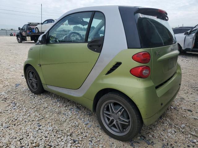 WMEEJ3BA4BK430052 - 2011 SMART FORTWO PURE GREEN photo 2