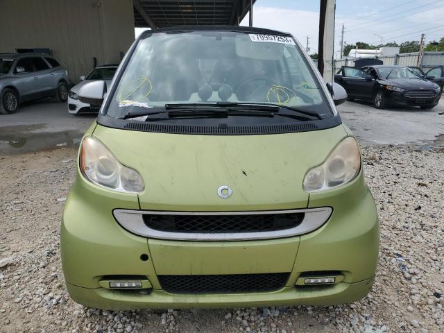 WMEEJ3BA4BK430052 - 2011 SMART FORTWO PURE GREEN photo 5