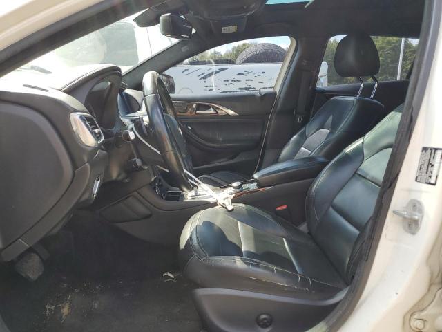 SJKCH5CR3JA042166 - 2018 INFINITI QX30 BASE WHITE photo 7