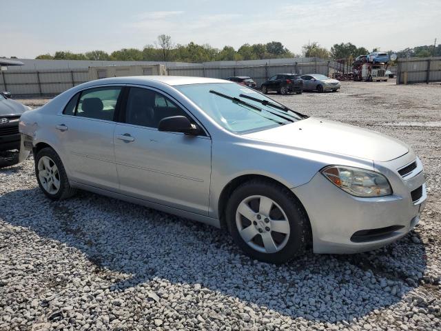 1G1ZB5EB4AF259221 - 2010 CHEVROLET MALIBU LS 银色 照片 4