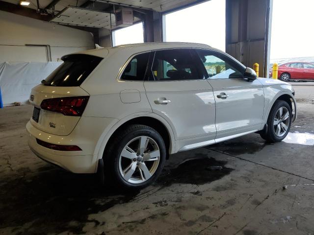 WA1BNAFY3J2102552 - 2018 AUDI Q5 PREMIUM PLUS WHITE photo 3