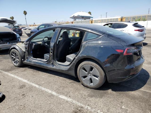 5YJ3E1EA1PF431500 - 2023 TESLA MODEL 3 Schwarz Foto 2