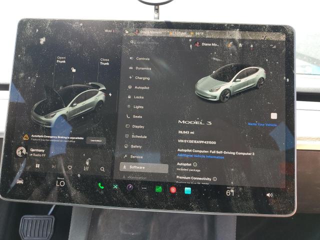 5YJ3E1EA1PF431500 - 2023 TESLA MODEL 3 Schwarz Foto 9