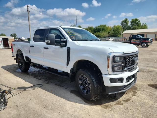 1FT8W2BA4REF00228 - 2024 FORD F250 SUPER DUTY 白色 照片 4