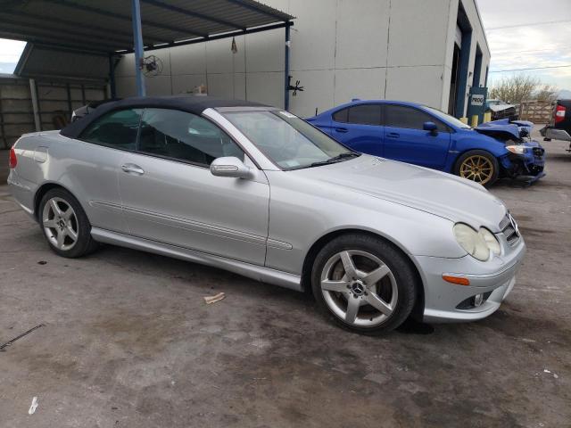 WDBTK72F47T079133 - 2007 MERCEDES-BENZ CLK 550 SILVER photo 4