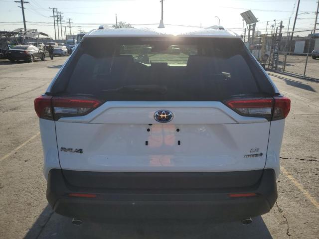 JTMMWRFV1LD064097 - 2020 TOYOTA RAV4 LE 白色 照片 6