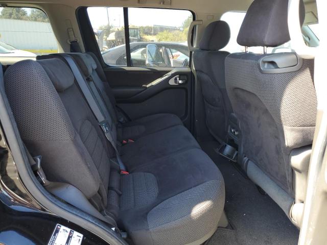 5N1AR18W85C765595 - 2005 NISSAN PATHFINDER LE BLACK photo 11