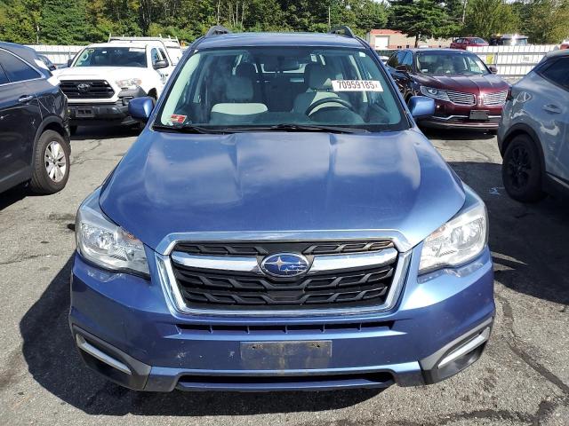 JF2SJAEC7JH445970 - 2018 SUBARU FORESTER 2.5I PREMIUM أزرق صورة 5