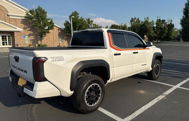3TYLB5JN6RT027782 - 2024 TOYOTA TACOMA DOUBLE CAB Biały zdjęcie 4