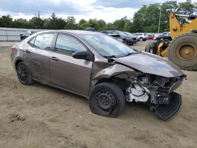 2T1BURHE9JC119920 - 2018 TOYOTA COROLLA L BROWN photo 4