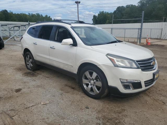 1GNKRJKD7FJ320849 - 2015 CHEVROLET TRAVERSE LTZ WHITE photo 4