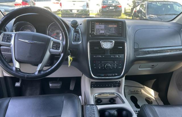 2C4RC1CG2CR413478 - 2012 CHRYSLER TOWN & COU TOURING L BLUE photo 9