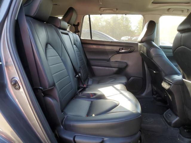 5TDGZRBH5NS591670 - 2022 TOYOTA HIGHLANDER XLE Boz foto 11