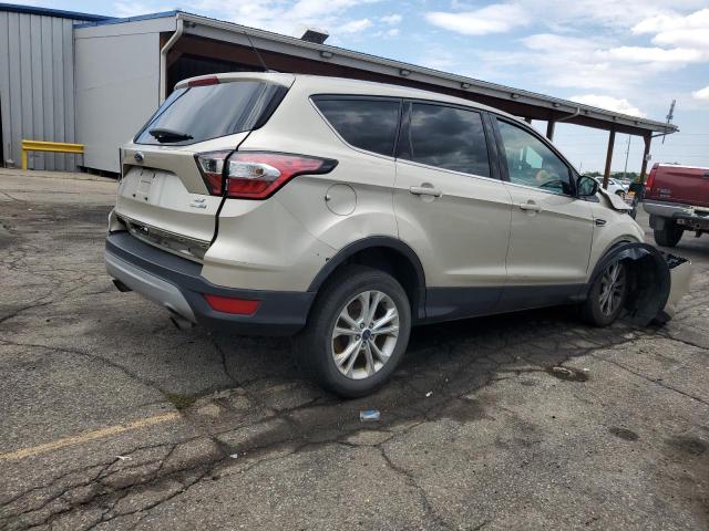 1FMCU9GD7HUC66436 - 2017 FORD ESCAPE SE თაფლისფერი ფოტო 3