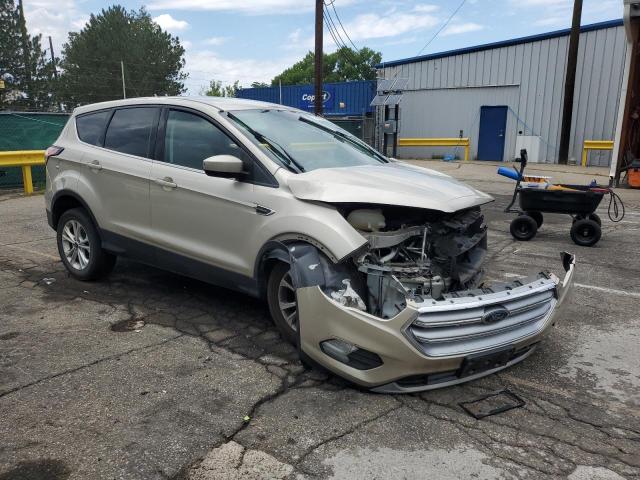 1FMCU9GD7HUC66436 - 2017 FORD ESCAPE SE თაფლისფერი ფოტო 4