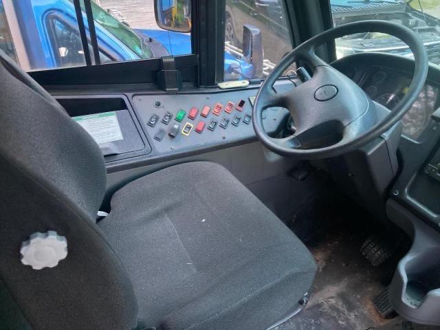 4UZABRDUBCAX8353 - 2012 FREIGHTLINER CHASSIS B2 黄色 照片 5