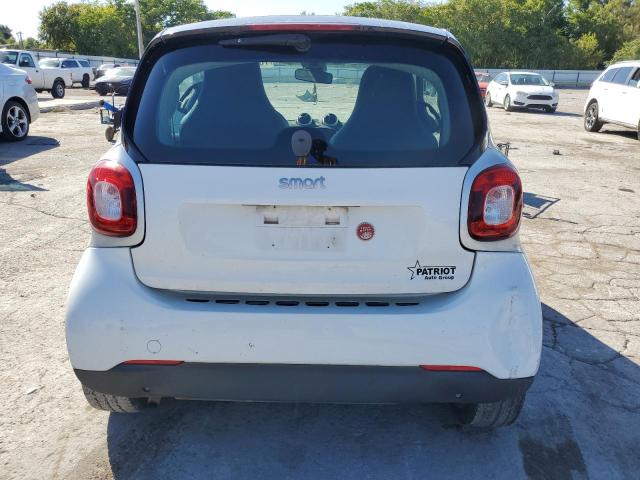 WMEFJ5DA7GK127609 - 2016 SMART FORTWO SILVER photo 6