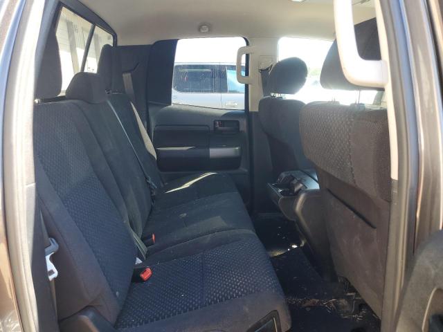 5TFUW5F14CX252844 - 2012 TOYOTA TUNDRA DOUBLE CAB SR5 GRAY photo 10