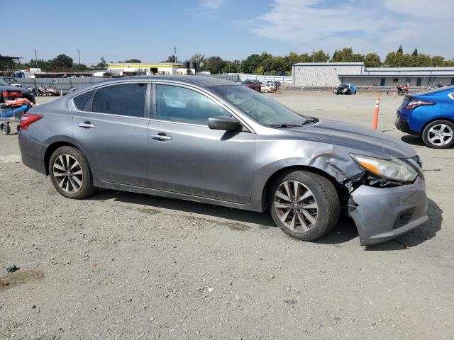 1N4AL3AP8HC286933 - 2017 NISSAN ALTIMA 2.5 GRAY photo 4