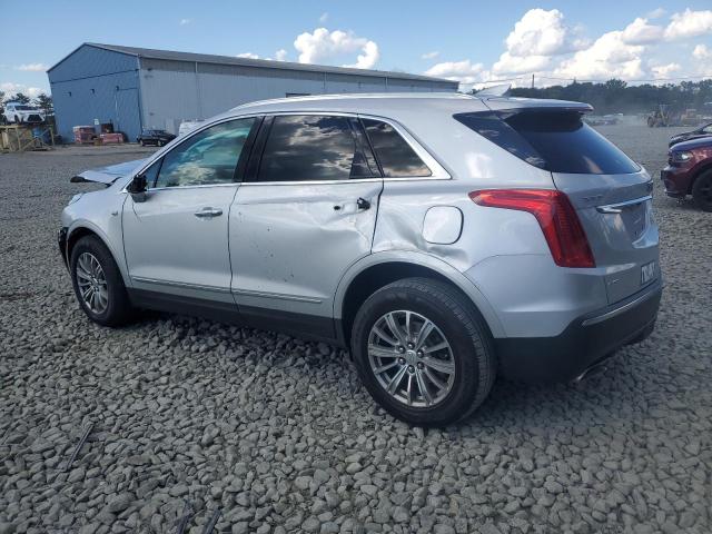 1GYKNDRS8JZ188151 - 2018 CADILLAC XT5 LUXURY SILVER photo 2