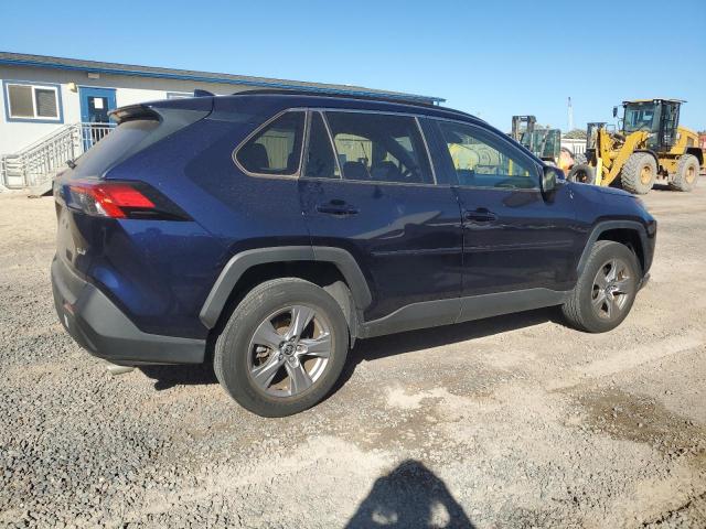 JTMW1RFV2NJ024638 - 2022 TOYOTA RAV4 XLE BLUE photo 3