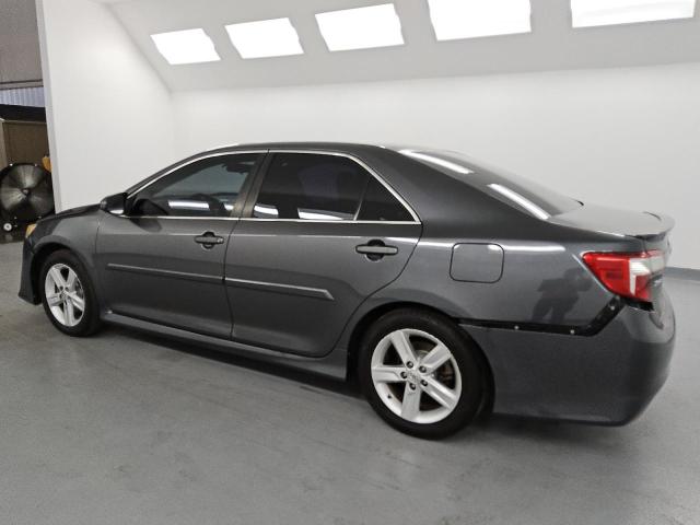 4T1BF1FK8DU704673 - 2013 TOYOTA CAMRY L GRAY photo 2