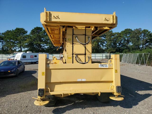 2000L1FTLUX - 2000 OTHER LIFT YELLOW photo 5
