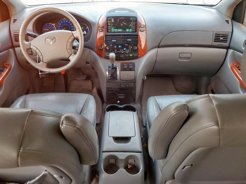 5TDYK4CC4AS298318 - 2010 TOYOTA SIENNA XLE 灰色 照片 8