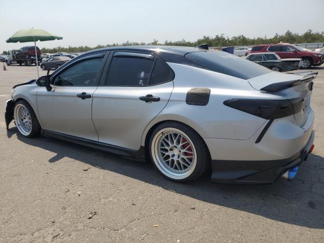 4T1K61AKXNU046055 - 2022 TOYOTA CAMRY XSE 双色 照片 2