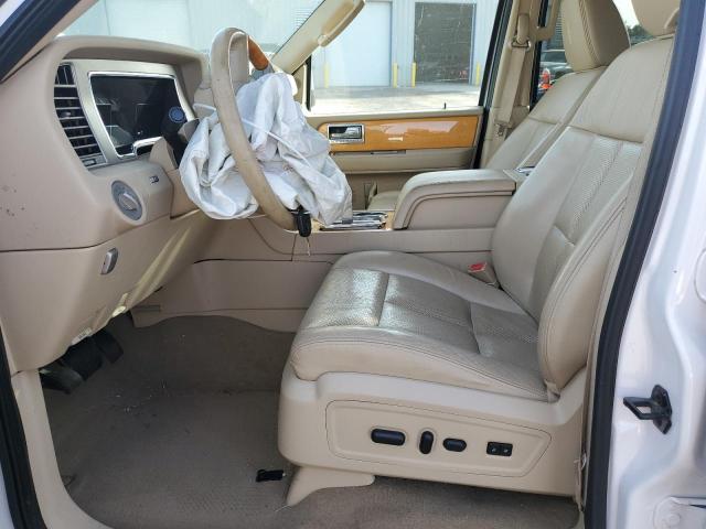 5LMJJ2J50AEJ02029 - 2010 LINCOLN NAVIGATOR თეთრი ფოტო 7